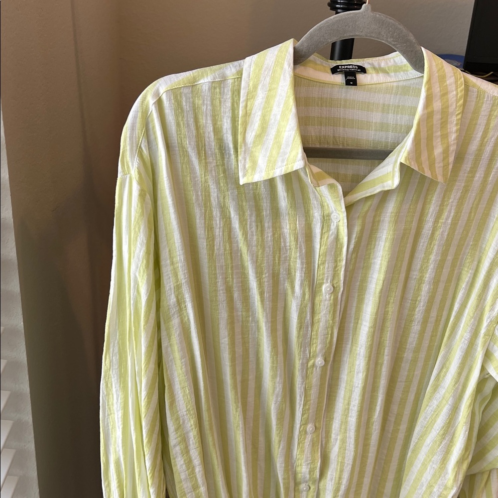 Express Button-Up Shirt - Picture 3 of 4